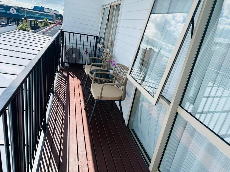 Otahuhu Town Centre Brand New Apartment 8B Auckland Eksteriør bilde